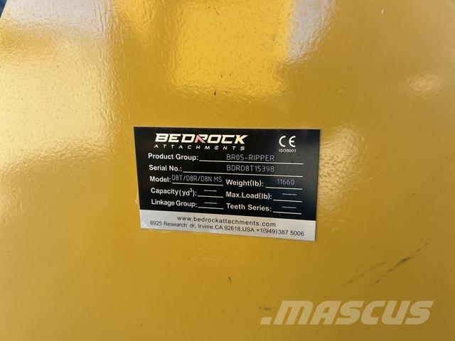 CAT D8 Buldozer sobre oruga