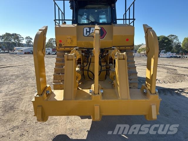 CAT D8 Buldozer sobre oruga