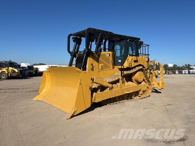 CAT D8 Buldozer sobre oruga