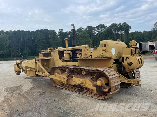CAT D8 Crawler dozers