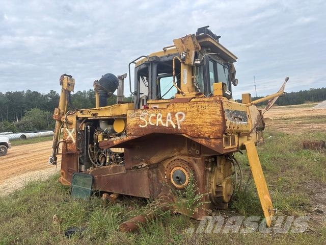 CAT D8R Buldožeri gusjeničari