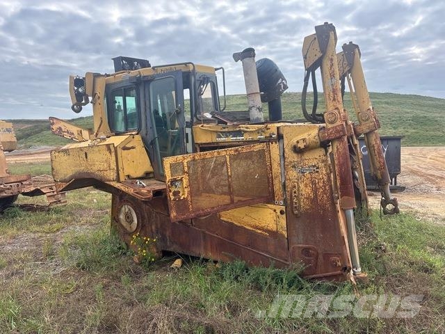 CAT D8R Buldožeri gusjeničari