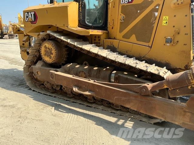 CAT D8R Buldozer sobre oruga