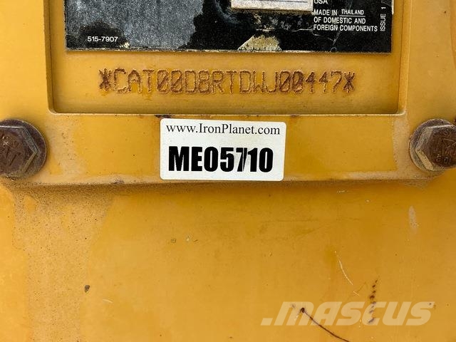 CAT D8R Buldozer sobre oruga