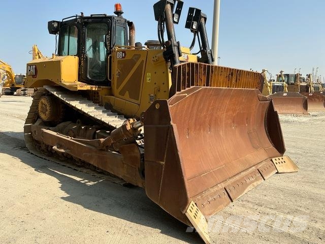 CAT D8R Buldozer sobre oruga