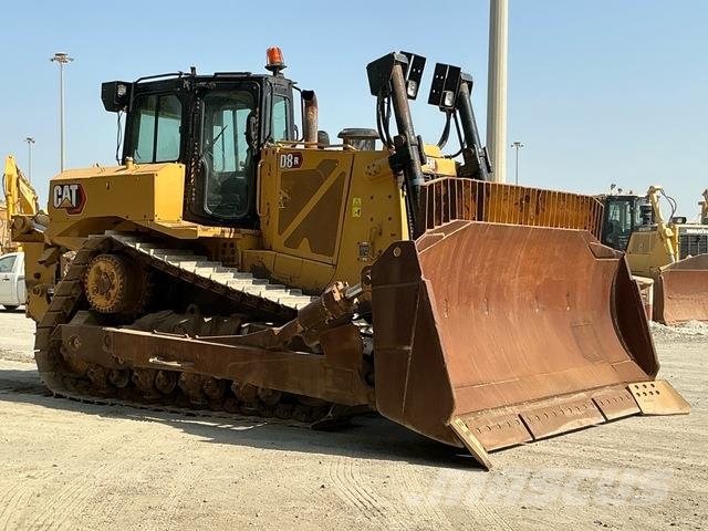 CAT D8R Buldozer sobre oruga