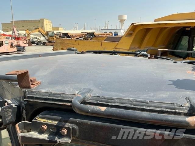 CAT D8R Buldozer sobre oruga
