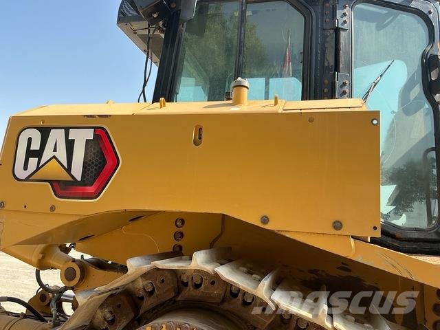CAT D8R Buldozer sobre oruga