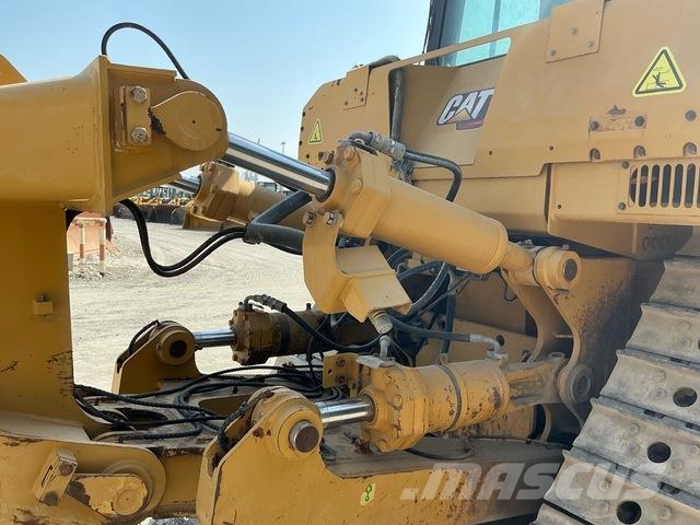CAT D8R Buldozer sobre oruga