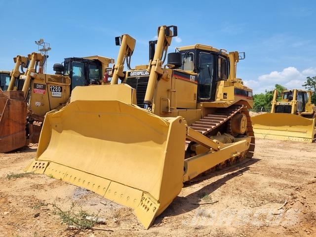 CAT D8R Pásové dozéry