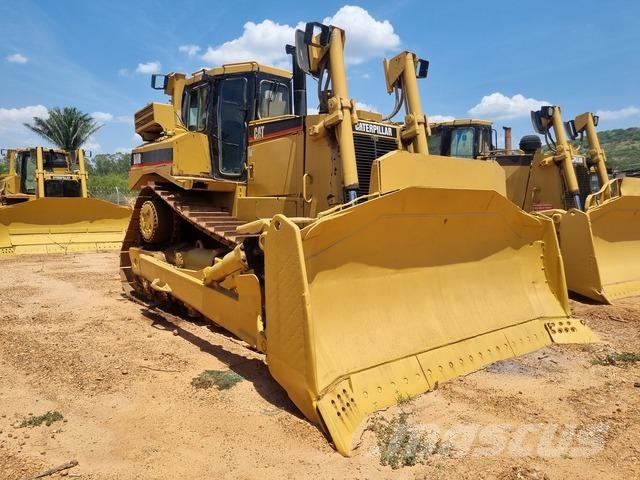 CAT D8R Pásové dozéry