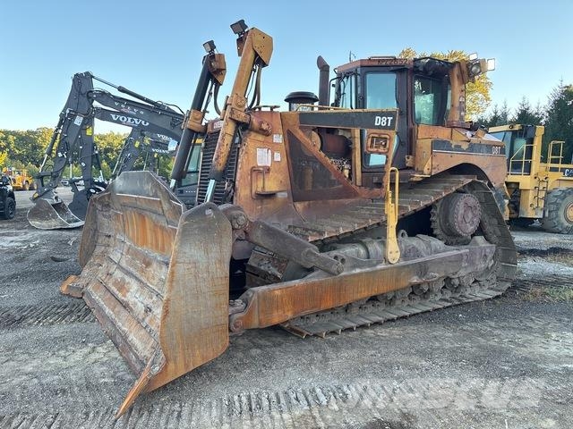 CAT D8T Buldožeri gusjeničari