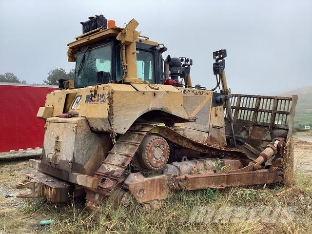 CAT D8T Buldožerji goseničarji