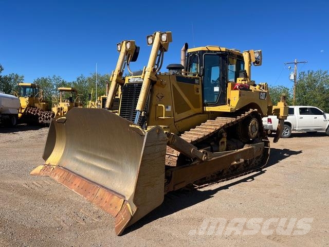 CAT D8T Buldožerji goseničarji