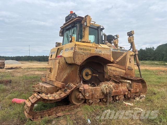 CAT D8T lánctalpas dózerek
