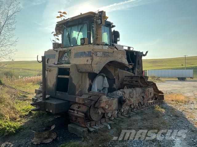 CAT D8T Buldozer sobre oruga