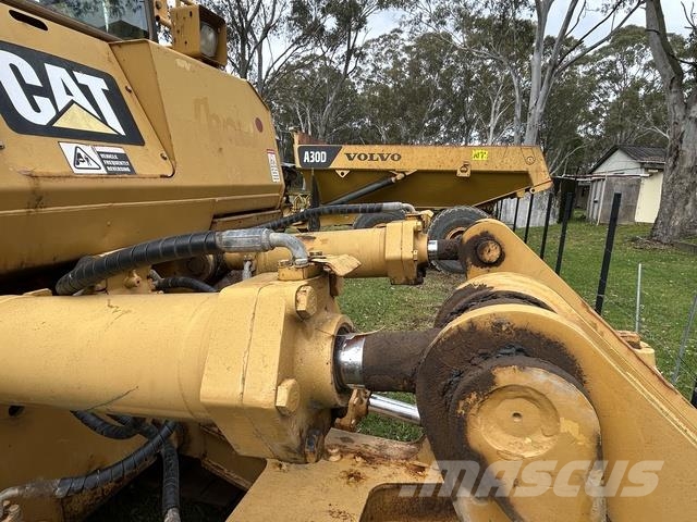 CAT D8T Гусеничные бульдозеры