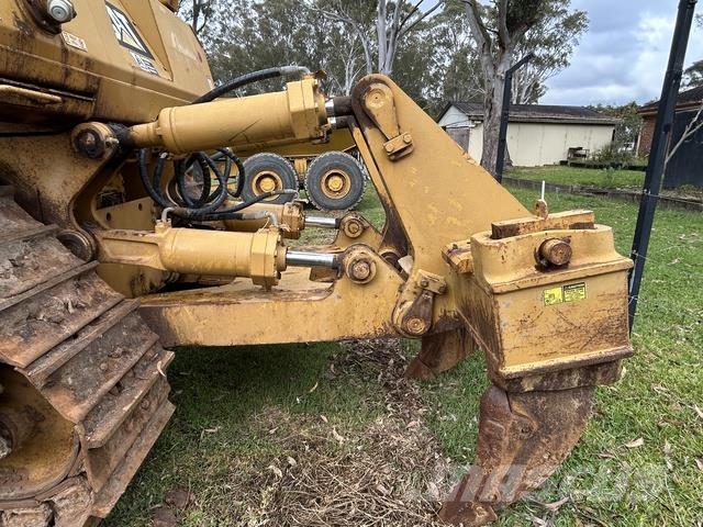 CAT D8T Гусеничные бульдозеры