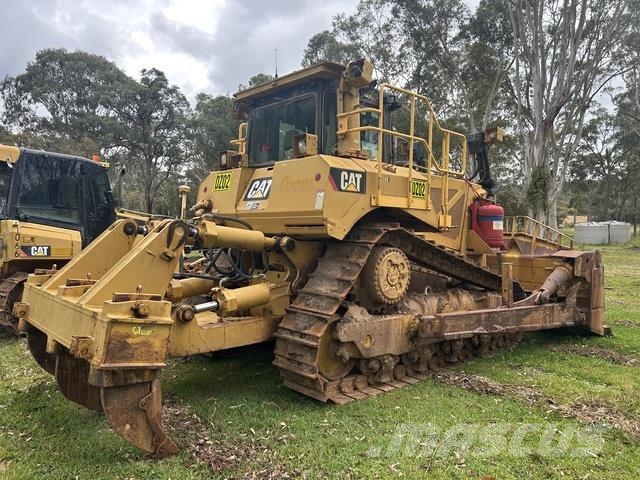 CAT D8T Гусеничные бульдозеры