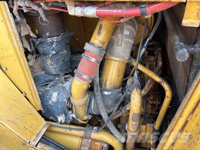 CAT D9T Buldozere pe senile