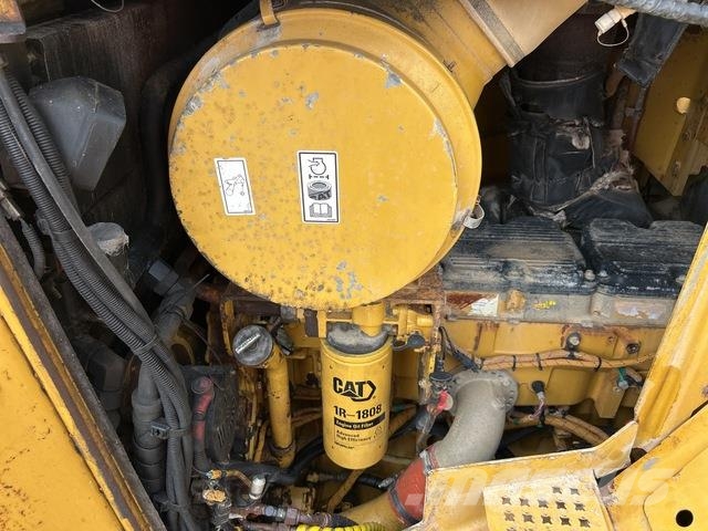 CAT D9T Buldozere pe senile