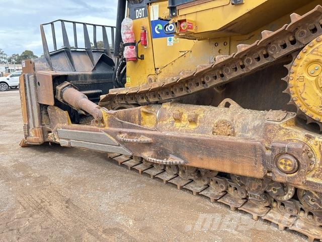 CAT D9T Buldozere pe senile