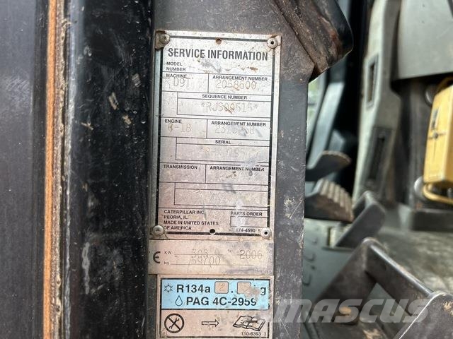 CAT D9T Buldozere pe senile