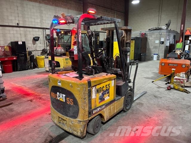 CAT EC25K شاحنات ذات رافعات شوكية تعمل بالكهرباء