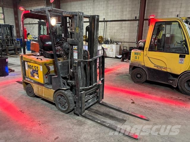 CAT EC25K شاحنات ذات رافعات شوكية تعمل بالكهرباء
