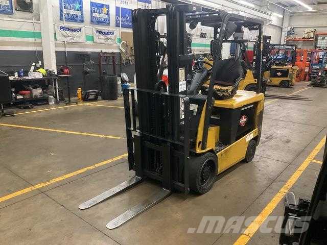 CAT EC30LN2 バッテリーフォークリフト