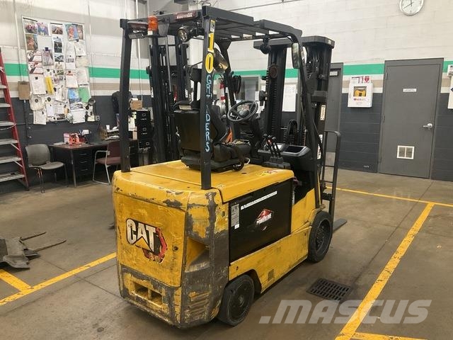 CAT EC30LN2 バッテリーフォークリフト