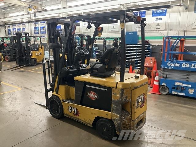 CAT EC30LN2 バッテリーフォークリフト