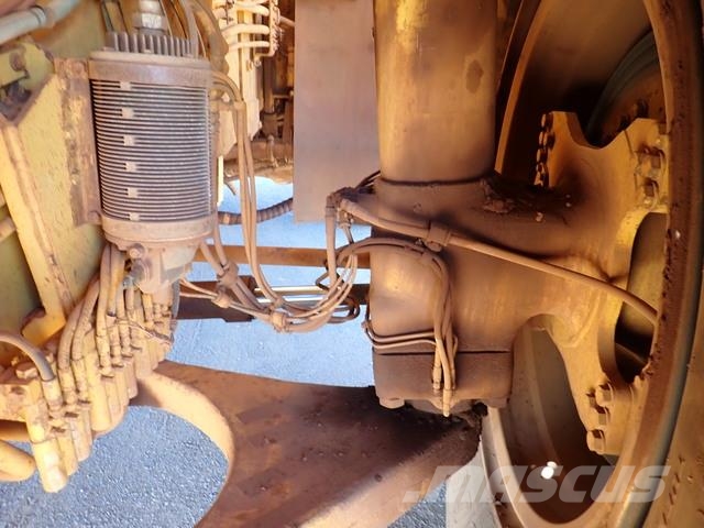 CAT HD785-5 Articulated Haulers