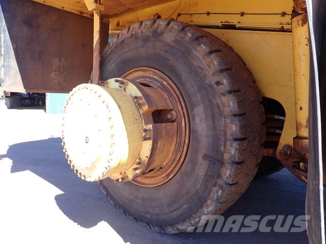 CAT HD785-5 Articulated Haulers