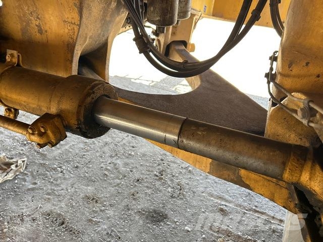 CAT HD785-5 Articulated Haulers