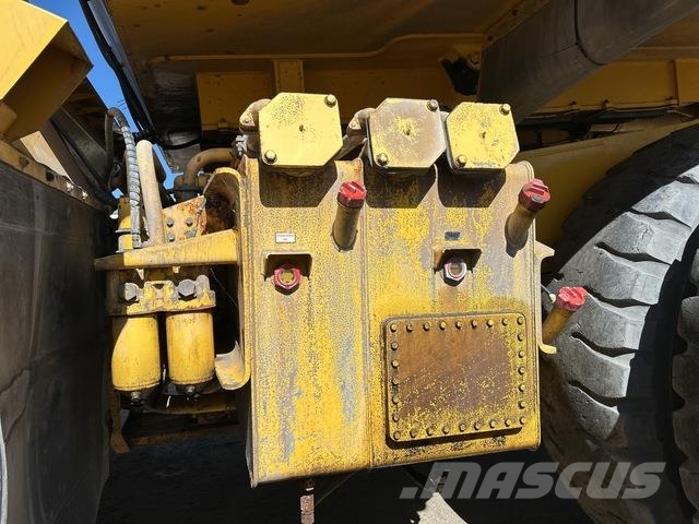 CAT HD785-5 Articulated Haulers