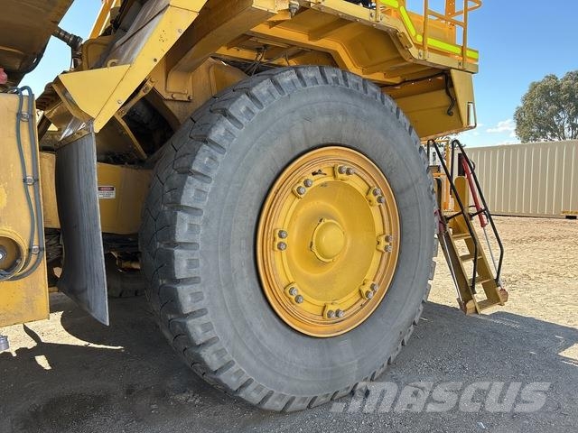 CAT HD785-5 Articulated Haulers