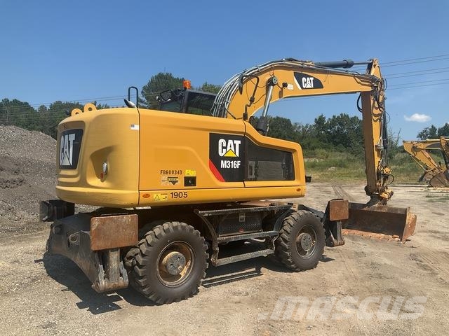 CAT M316F Ekskavatori uz riteņiem