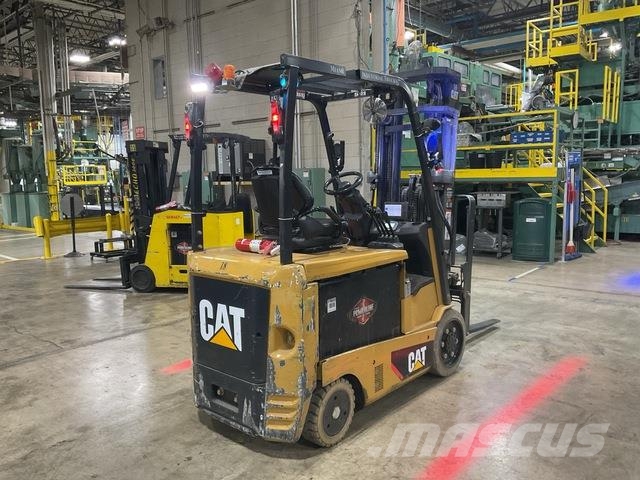 CAT MH EC25EN2-AC Chariots élévateurs électriques