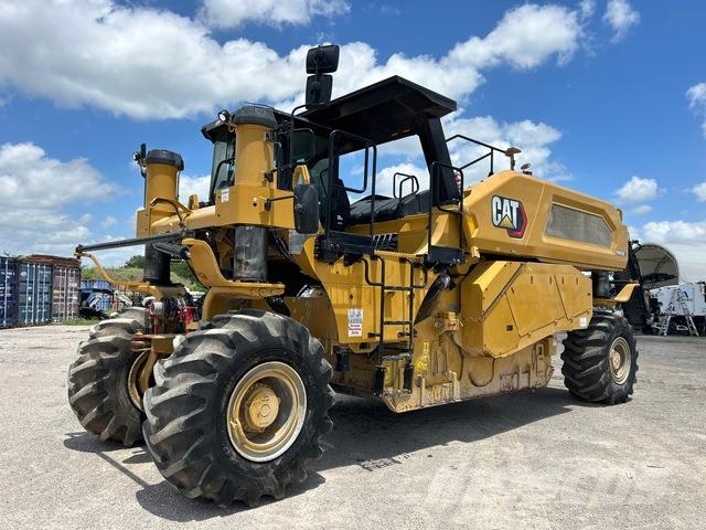 CAT RM600 Soil compactors