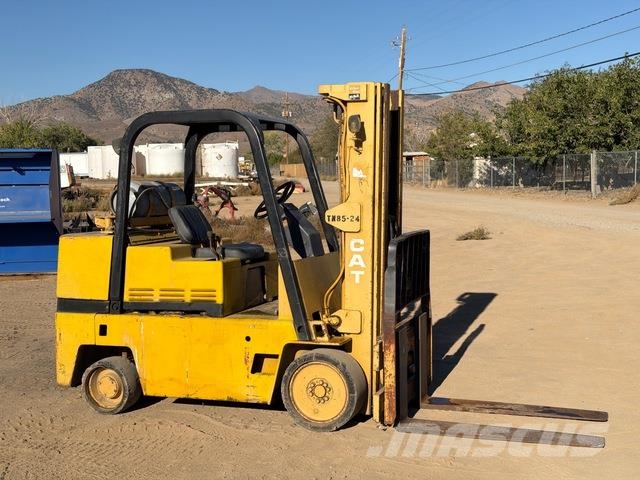 CAT TC100D شاحنات ذات رافعات شوكية - أخرى