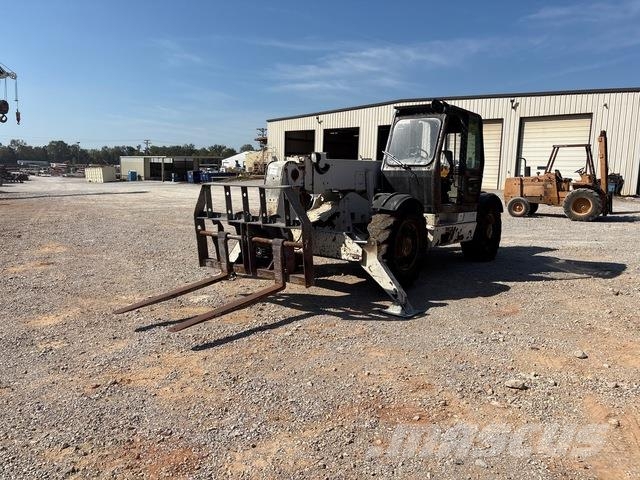 CAT TH103 Telescopic handlers