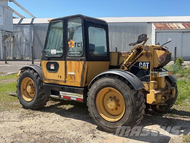 CAT TH62 Telescopic handlers