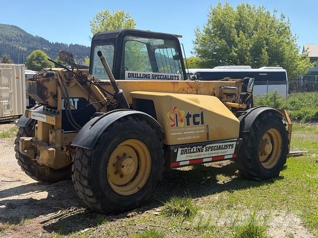 CAT TH62 Telescopic handlers