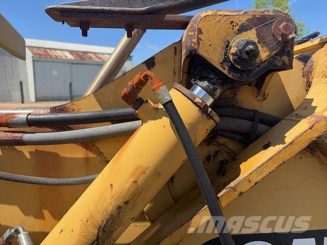 CAT TH62 Telescopic handlers