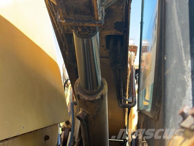 CAT TH62 Telescopic handlers