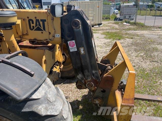 CAT TH62 Telescopic handlers