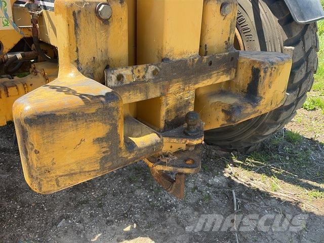 CAT TH62 Telescopic handlers