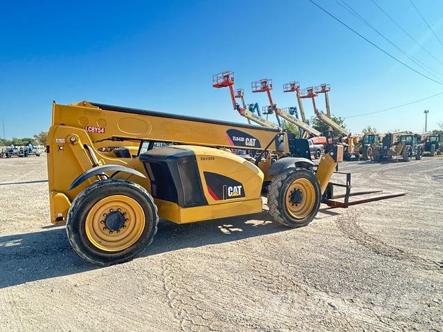 CAT TL642D Телескопічні навантажувачі
