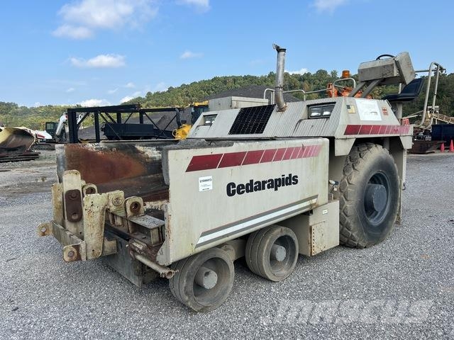 Cedarapids CR-451 Asfaltni finišeri